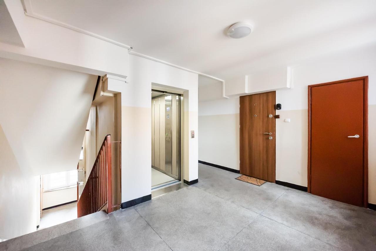 Ochota Artistic Space Apartment Varşovia Exterior foto